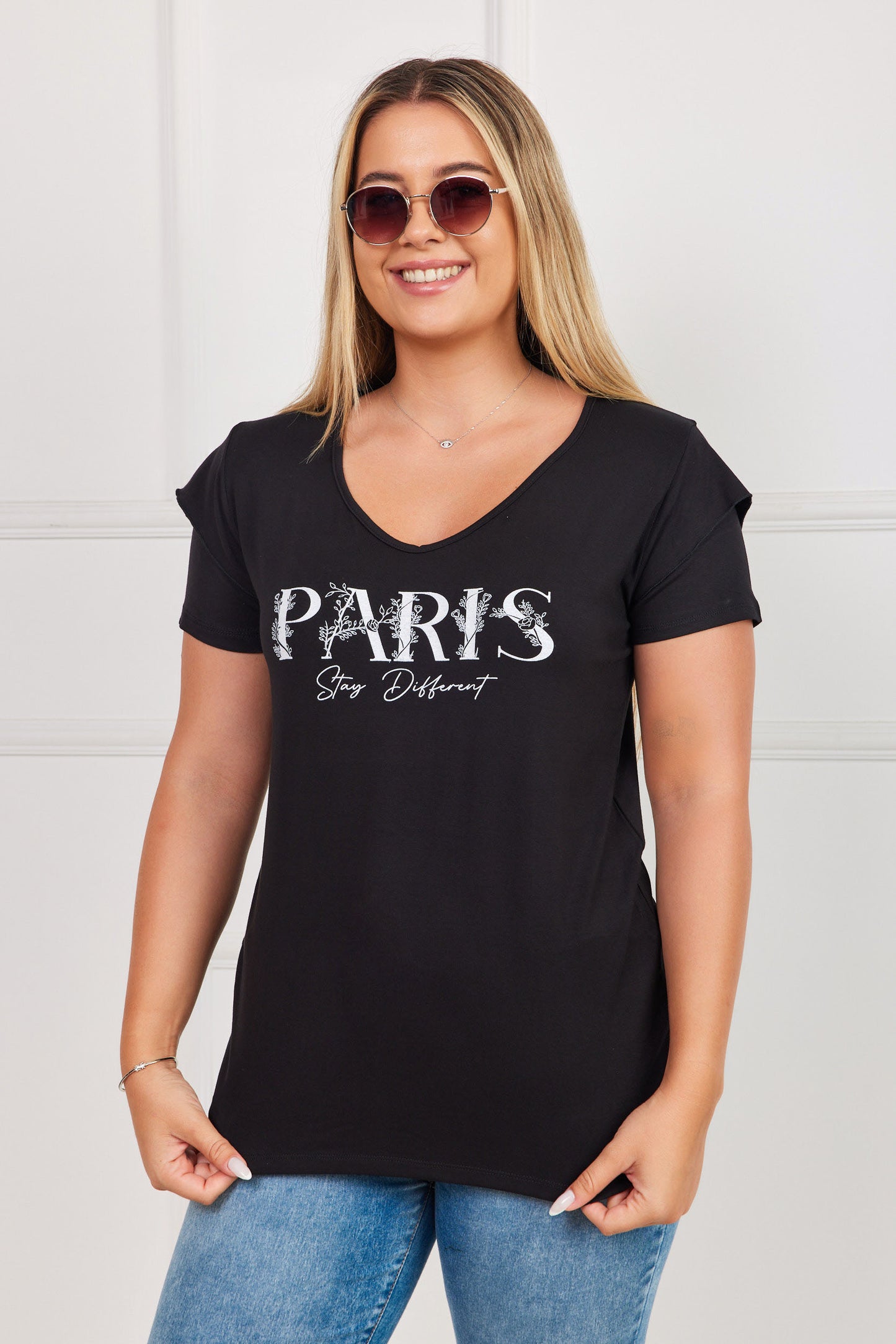 חולצת V הדפס PARIS