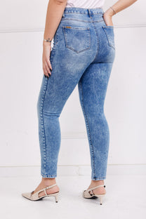 ג'ינס Skinny