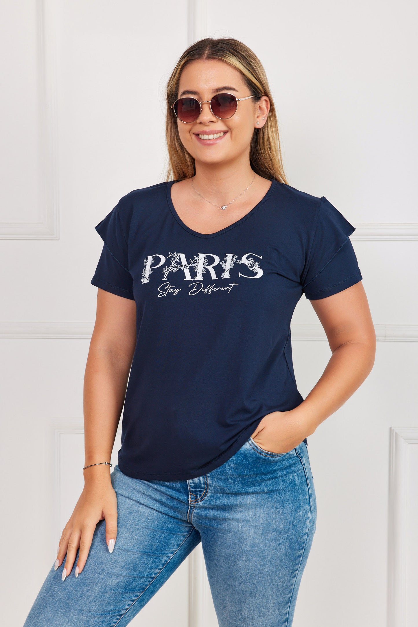 חולצת V הדפס PARIS